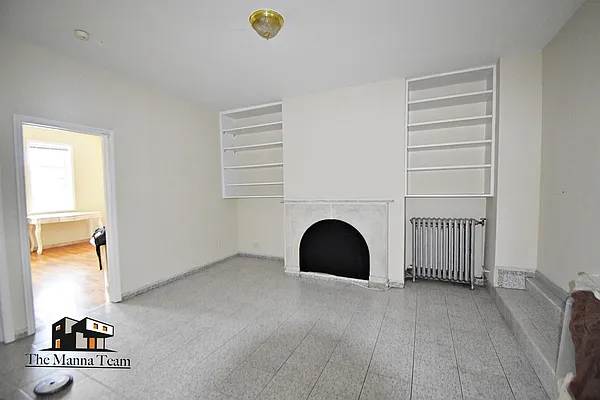 Rented by Bold New York | media 23