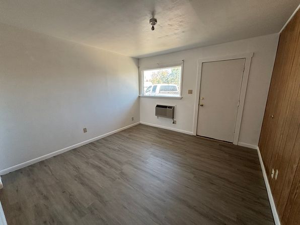 620 W Main St #5