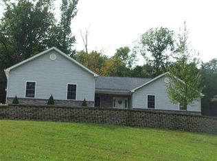 2533 Robertsville Rd, Villa Ridge, MO 63089