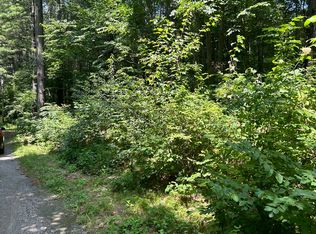 39 Carr St, Whitinsville, MA 01588