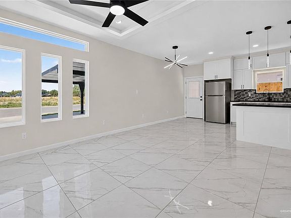 5th image of 1215 S Woodland Dr #1