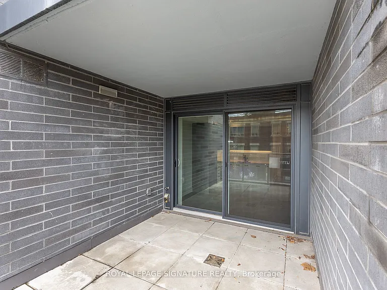1888 Queen St E #204 — Photo 22