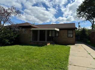 24730 Gardner St, Oak Park, MI 48237