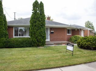 1719 Chaucer Ave, Madison Heights, MI 48071