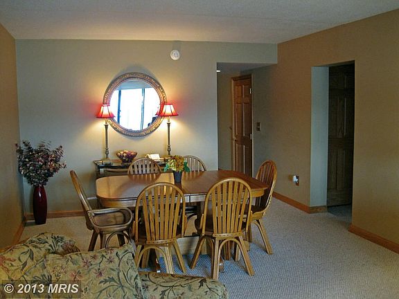 5th image of 20160 Garrett Hwy #302B