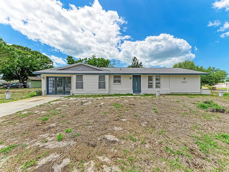 3602 63rd St W — Photo 2