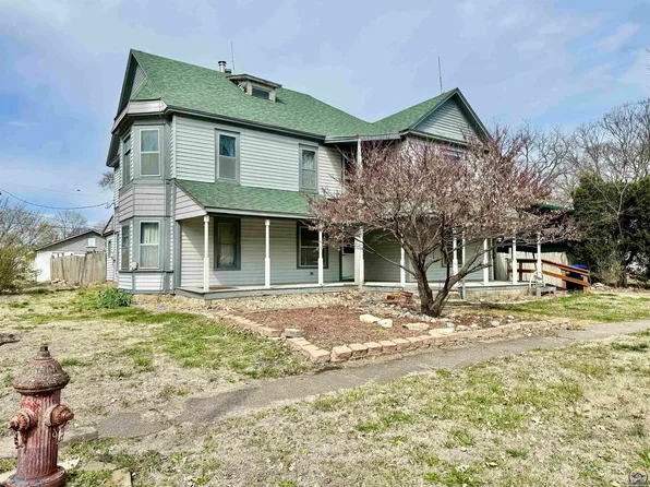 209 S Beaubein St, Silver Lake, KS 66539