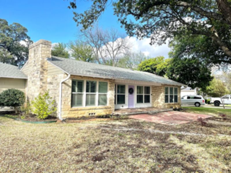 1st image of 3586 Dryden Rd