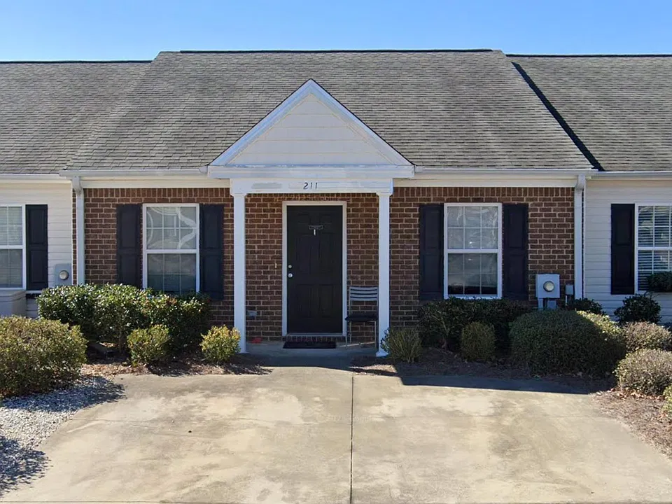 211 Sunview Dr