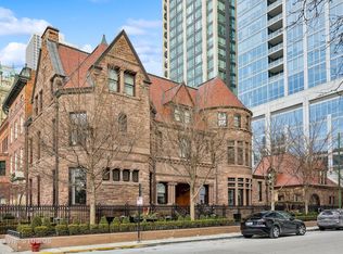 915 N Dearborn St, Chicago, IL 60610