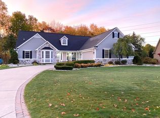 6846 Woodcrest Rdg, Clarkston, MI 48346