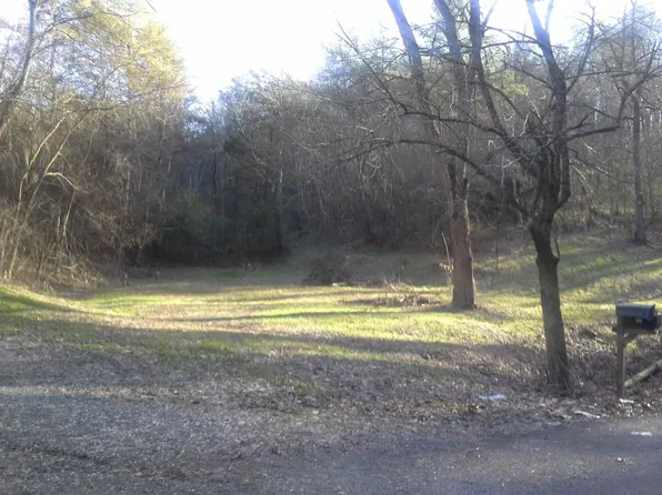 9217 Kodak Rd, Kodak, TN 37764