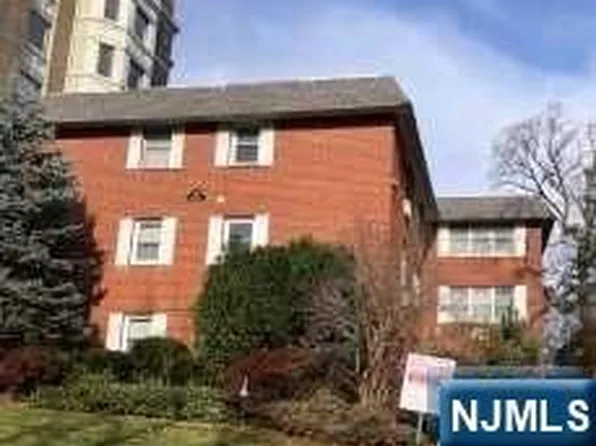 53 Union St, Montclair, NJ 07042