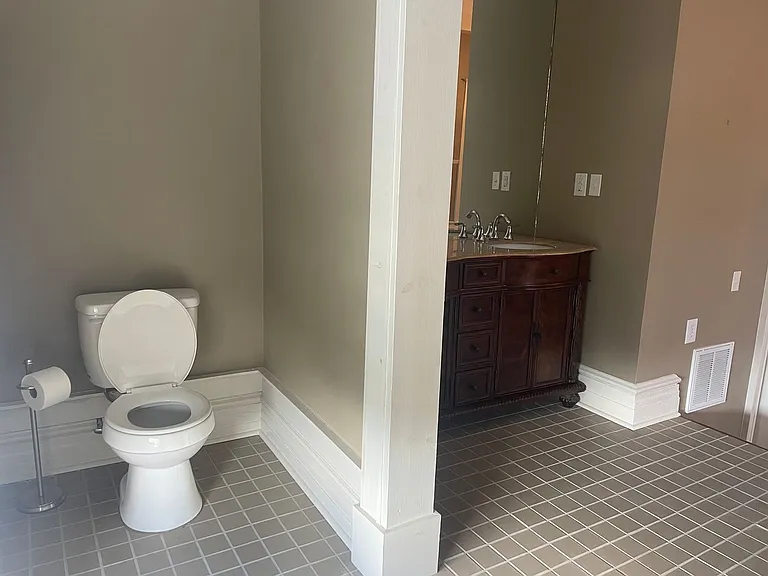 1025 Church St — Photo 27