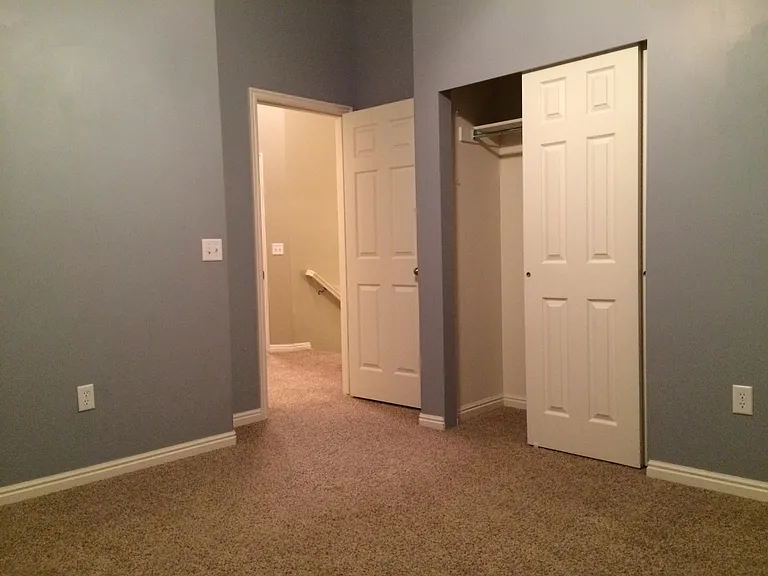 825 W Jordan Oaks Ct — Photo 29