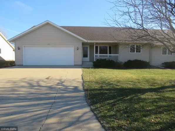 1604 Louden Ave N, Glencoe, MN 55336