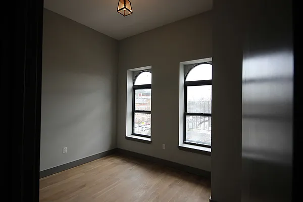 Rented by Nooklyn NYC LLC | media 14