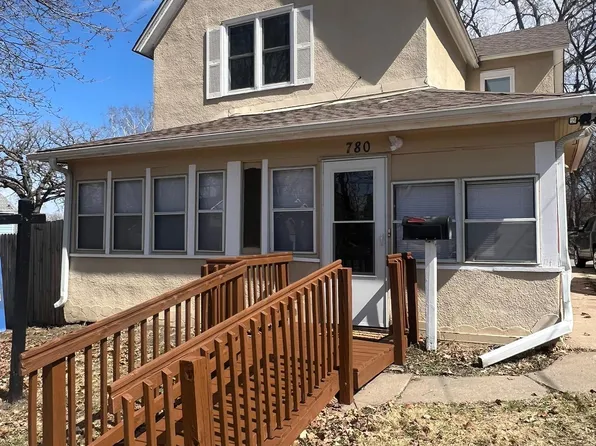 780 Dodd Rd, West Saint Paul, MN 55118