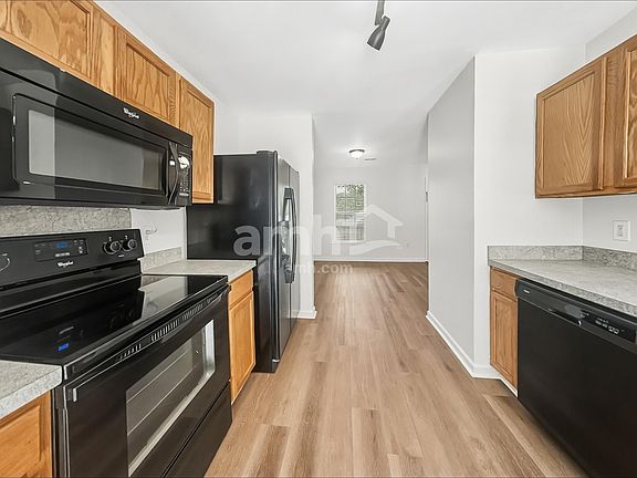 3rd image of 38 Argyle Ct