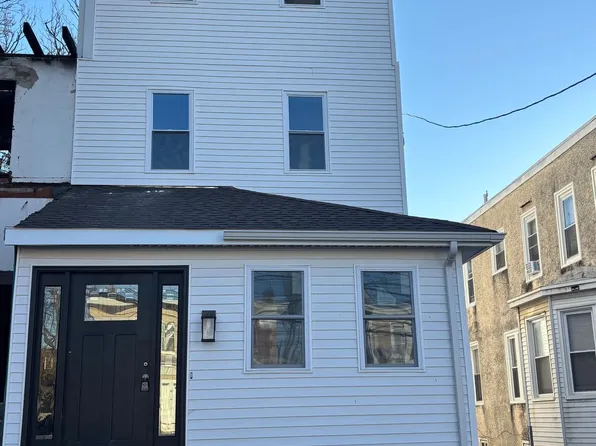 402 Colwyn Ave, Darby, PA 19023