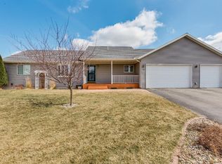 304 Polar Cir, Arlington, MN 55307