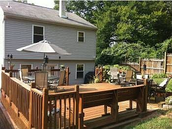 4th image of 750 Malloy Ave