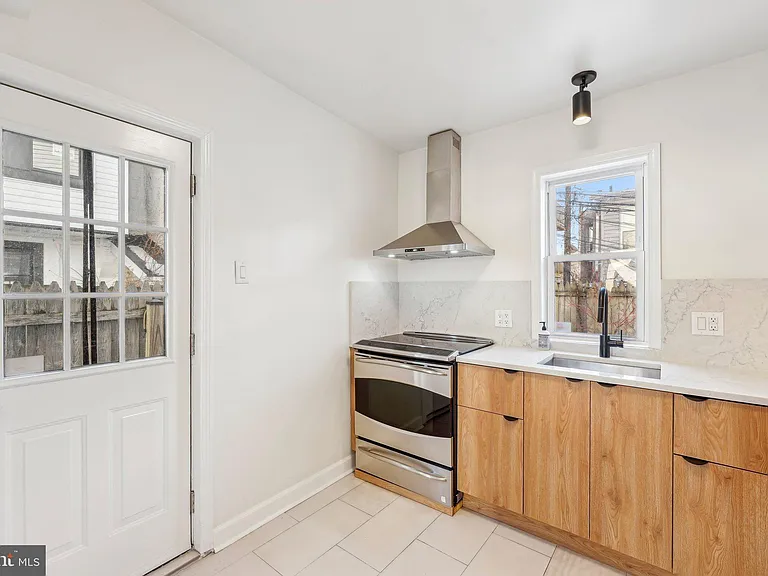 3008 W Harper St — Photo 12
