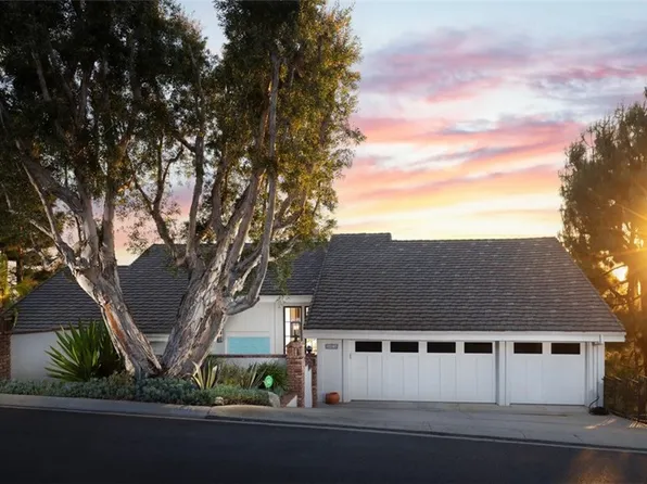 10831 Hideaway Dr, Santa Ana, CA 92705