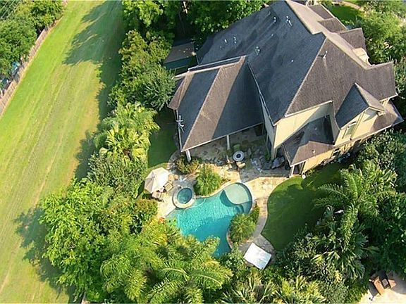 4th image of 23 Royal Hampton Ct