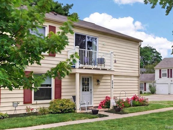 2nd image of 2818 Willow Ct