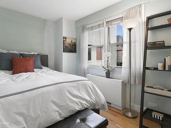 4th image of 120 4th Ave #15K