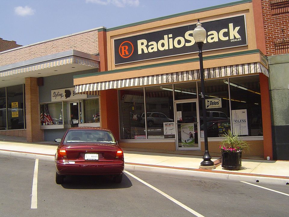 1st image of 611 Broad St