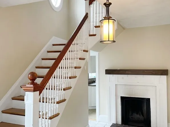 140 Cottage Park Rd, Winthrop, MA 02152