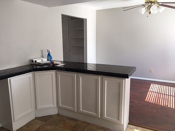 4th image of 6227 Stornoway Dr S