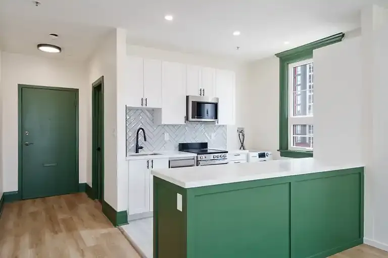 72 James St N #407 — Photo 6