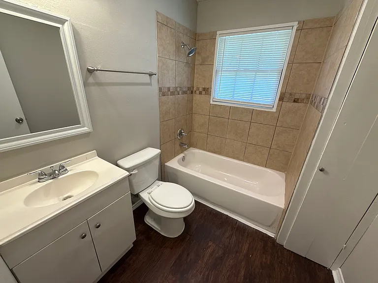 2607 Yeager St — Photo 15