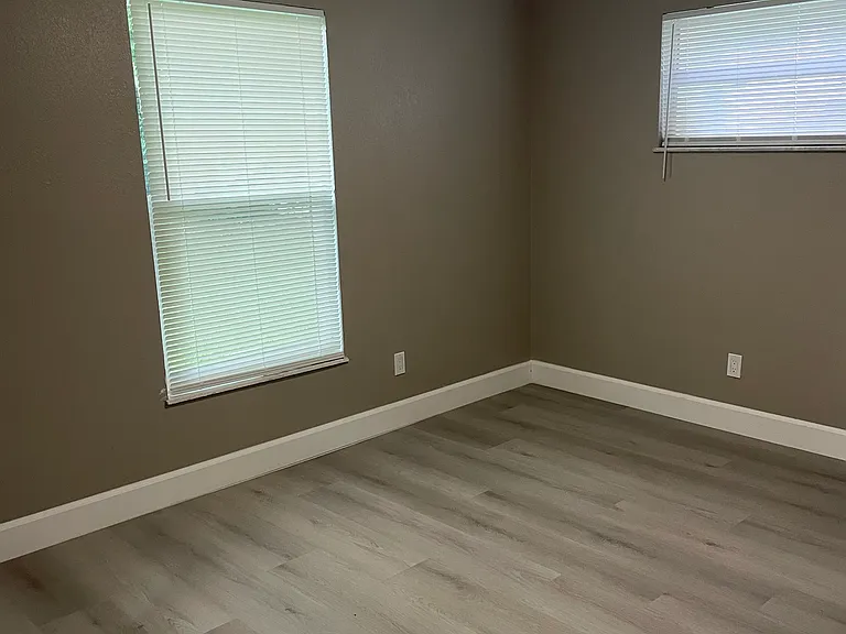 27094 Fernery Ave — Photo 12