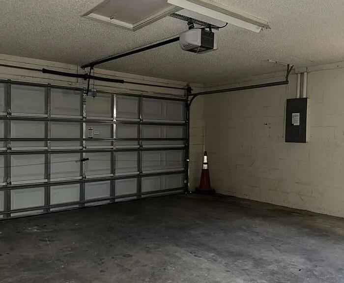 17608 Shadyside Cir — Photo 19