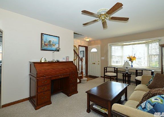 3rd image of 312 Congress Ave