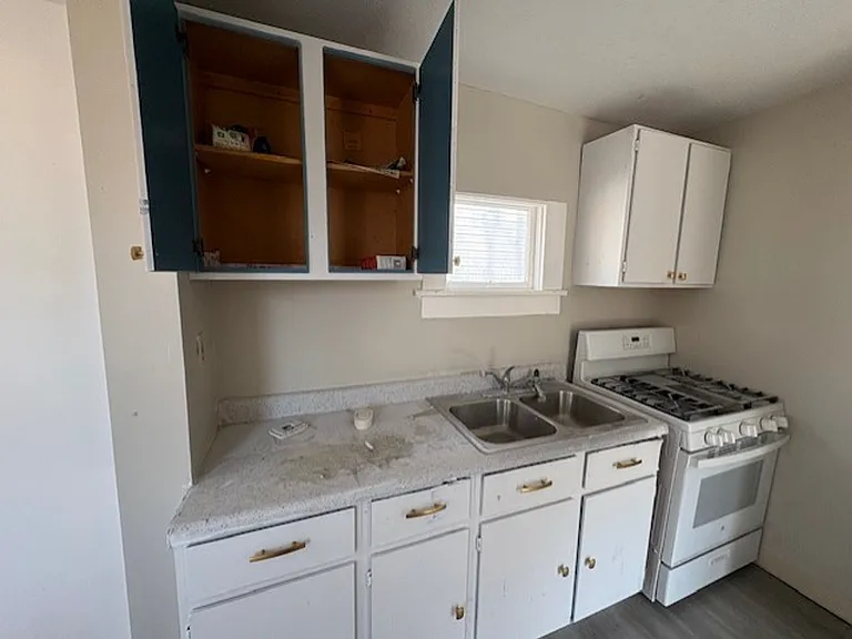 624 Garfield St — Photo 4