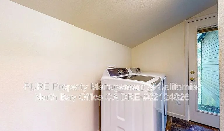 17475 Summit Ave #A — Photo 38