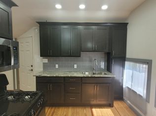 10121 Baltic Rd APT 3, Cleveland, OH 44102