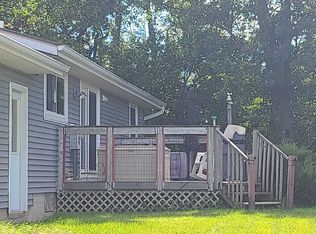E2335 Keatings Lake Dr, Iola, WI 54945