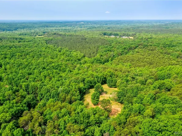 4392 Shores Rd, Palmyra, VA 22963