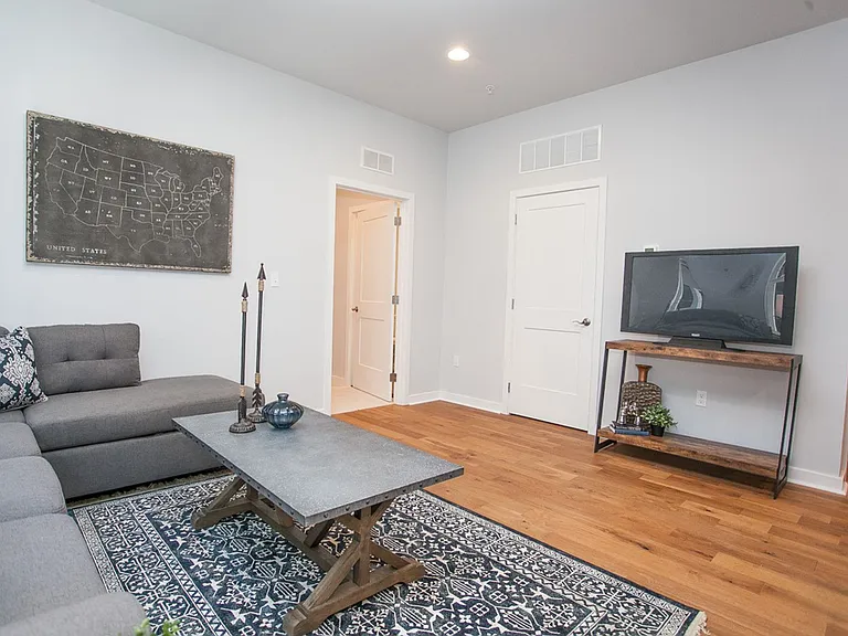 5938 Henry Ave LLC — Photo 3