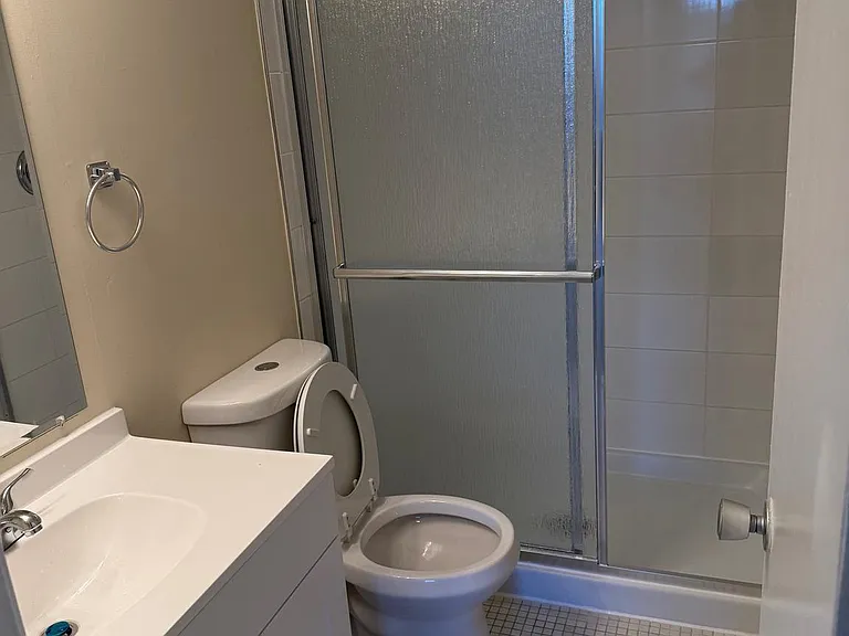 531 Florida Ave #104 — Photo 41