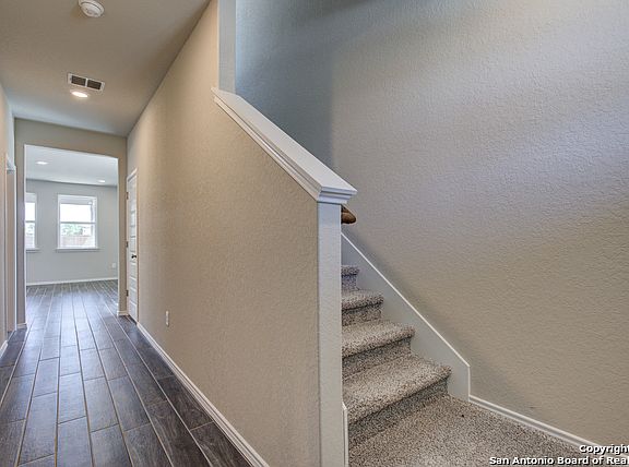 4th image of 1371 Atherton Avenue
