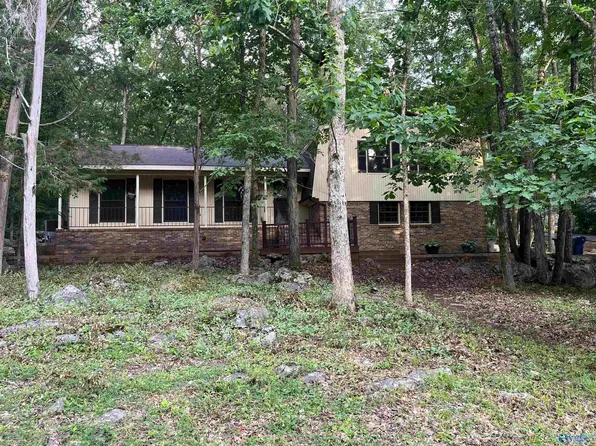 600 Bain Dr SE, Huntsville, AL 35803