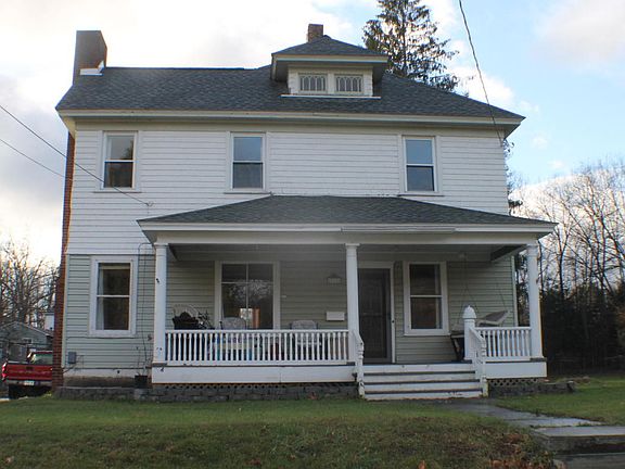 4th image of 311 Leonard St