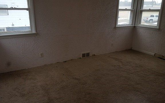 4th image of 515 Northwestern Ave
